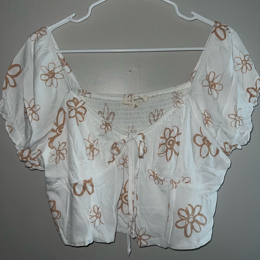 White top with brown flowers and tie in front size L from Pacsun completely new. - Picture 1 of 9